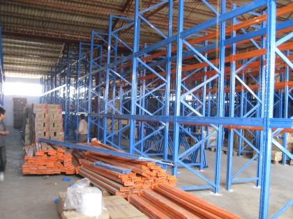 倉(cāng)庫(kù)貨架